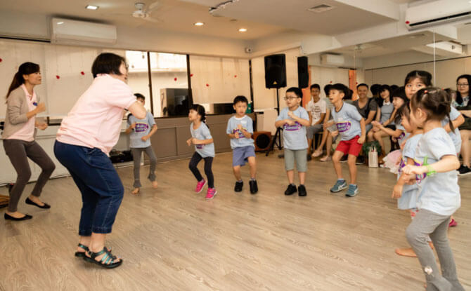 Kids Make Their Own Hand Sanitizers & Learn About Viruses At This March Holiday Workshop