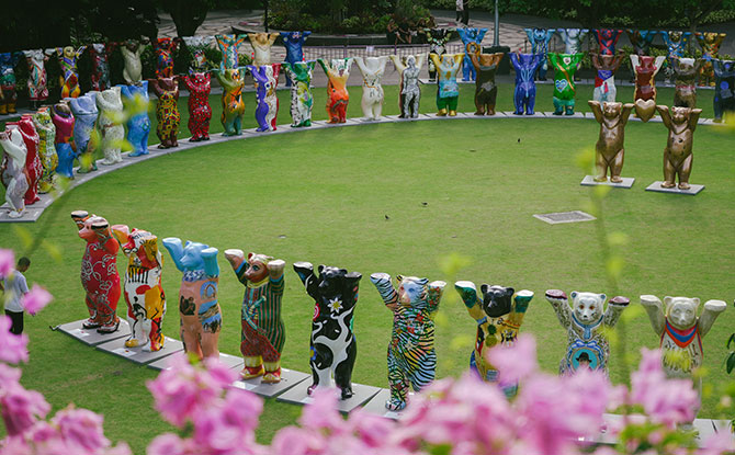 United Buddy Bears Exhibition: 150 Life-Sized Bears At Supertree Grove Lawn, Gardens By The Bay
