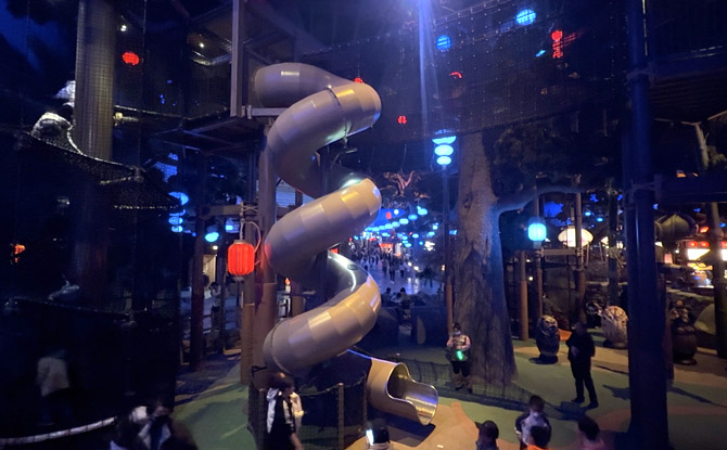 Universal Studios Beijing: Top Tips & Must-Knows Before Visiting 13 indoor playgrounds were integrated into the themed zones