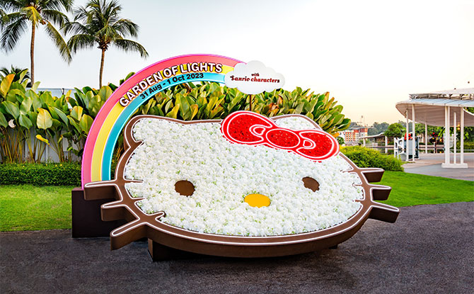 Garden of Lights with Sanrio Characters at VivoCity Hello Kitty Welcome