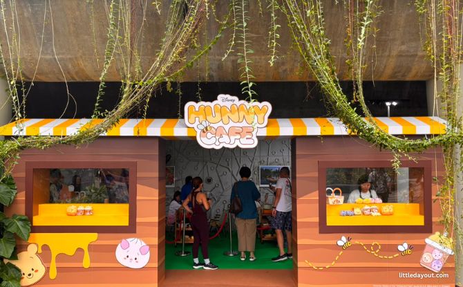 Children's Festival 2026: Winnie the Pooh Turns Gardens by the Bay Into Singapore’s Ultimate Family Playground! 10 Pop in to experience a truly unique café concept where you can order up your very own breakfast plushie sets served to you café-style!