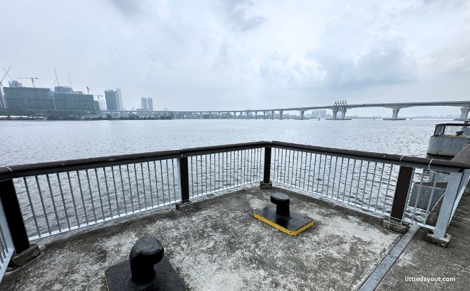 Woodlands Waterfront: Sea, Land, Sky & Playground At The Park 2 Woodlands Waterfront jetty