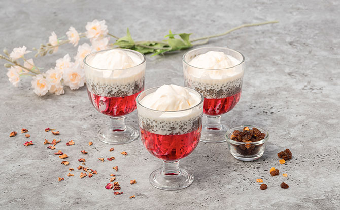 a 7. Red and White Mini Falooda