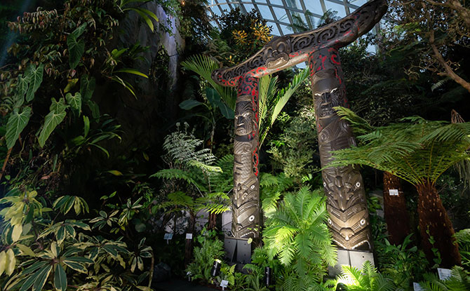 Kūwaha, Doorway Sculpture From New Zealand, Unveiled At Gardens By The Bay
