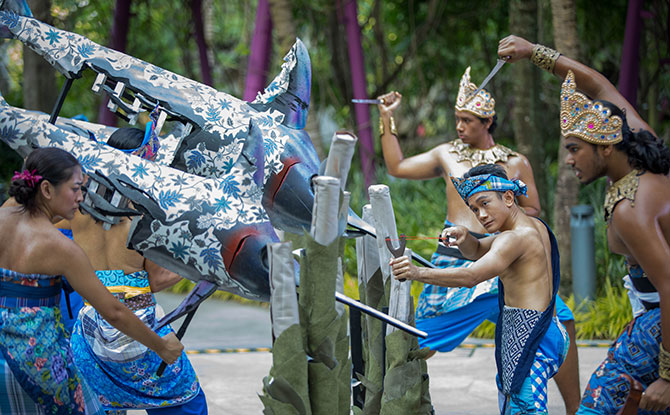 Traditional Tales Of Swordfish And The Friendly Snake Come Alive At Gardens By The Bay’s Legends Of Singapore 2 The Scourge of the Swordfish