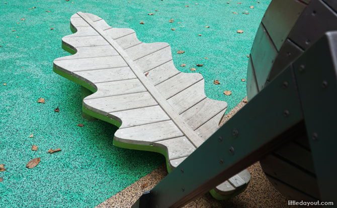 Leaf bench