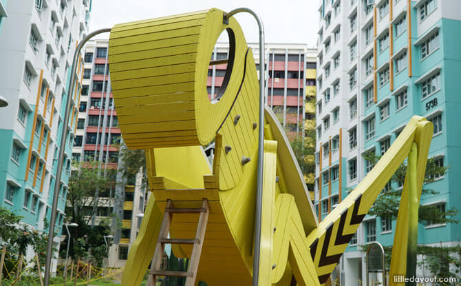 Giant grasshopper playground