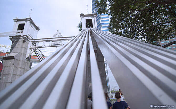 Cavenagh Bridge detail