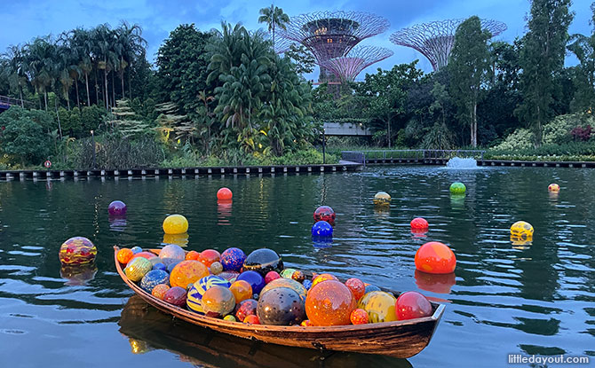 Dale Chihuly: Glass in Bloom Installations at Gardens by the Bay