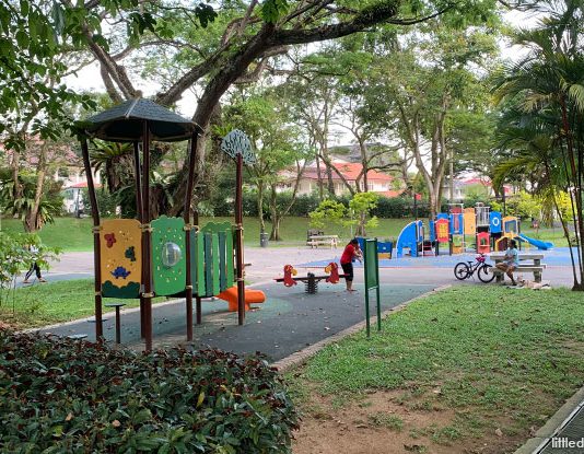 Watten Heights Playground: Leafy Park With Zipline & Old Style Merry Go Round For Kids