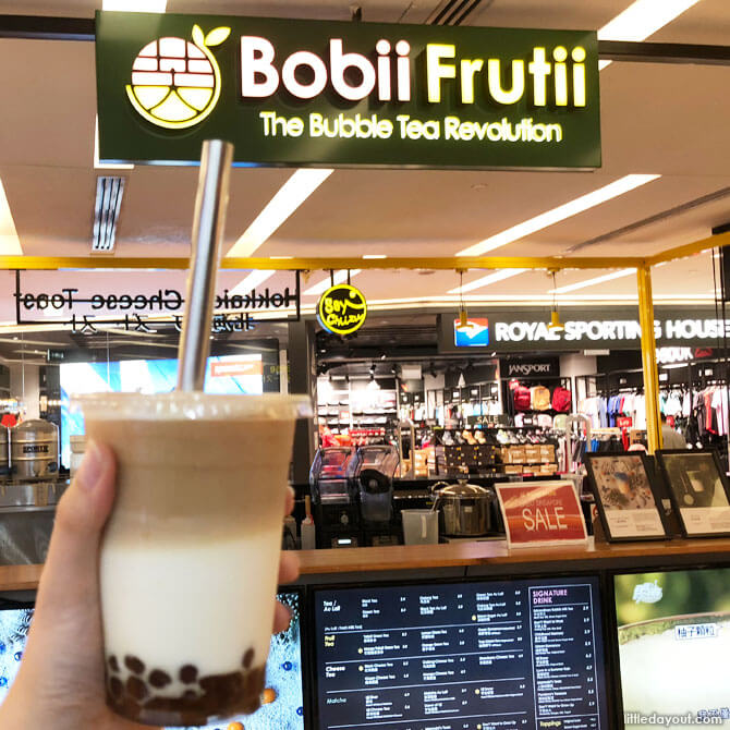 Milk Tea at BobbiiFruitii, Clementi Mall