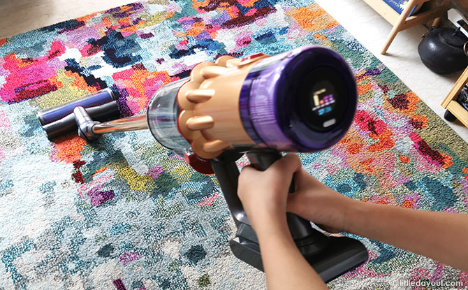 Dyson V12 Review: Performance and Cleaning Abilities