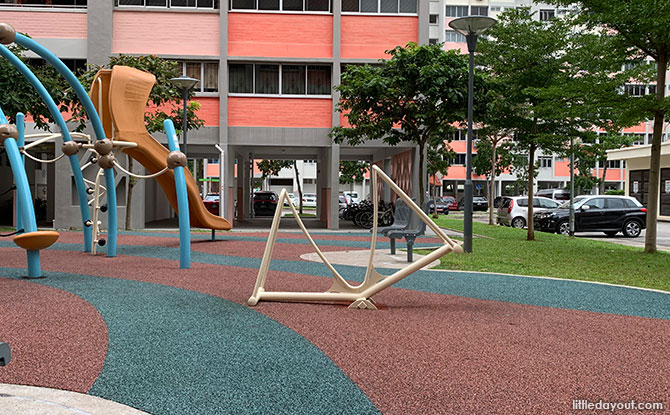 Block 226, Simei Street 4 Playground - Standing Seesaw