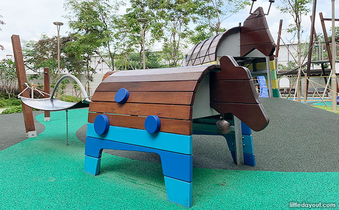 Fernvale Acres Cow Playground