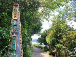 Sentosa Coastal Trail: Totem Poles, Monoliths & Harbour Views