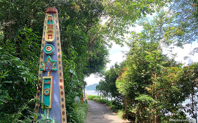 Sentosa Coastal Trail: Totem Poles, Monoliths & Harbour Views