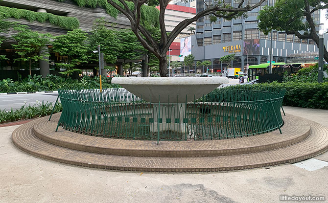 Fountain at Hong Lim Park