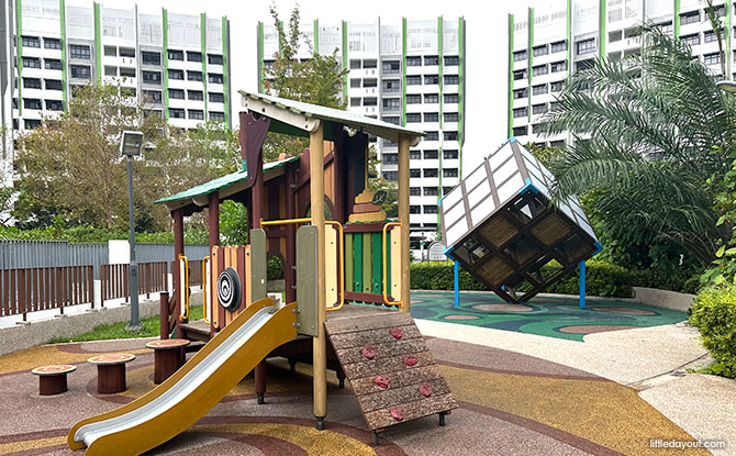 Alkaff Oasis Playgrounds: Pop-up Play Cube At The Rooftop Alkaff Oasis Playgrounds: Pop-up Play Cube At The Rooftop