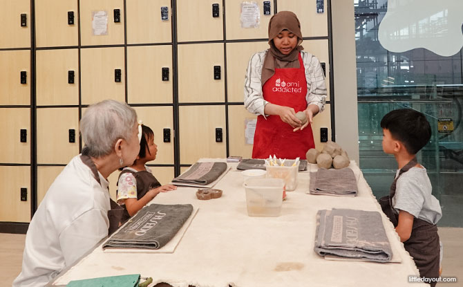 Two-hour Hand Building Pottery Class with Kids at Am I Addicted