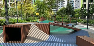 Meadow Playground At Alkaff CourtView: Tunnels & Hill