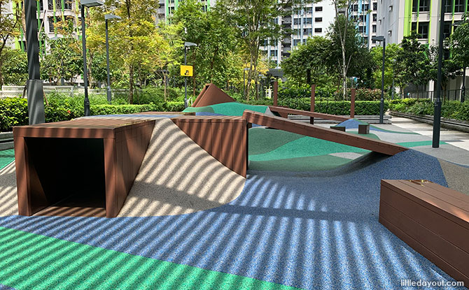 Meadow Playground At Alkaff CourtView: Tunnels & Hill