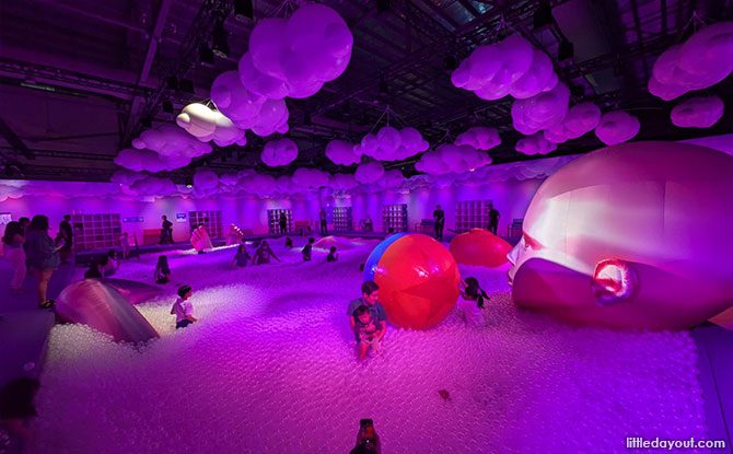 Bubble Planet: An Immersive Experience
