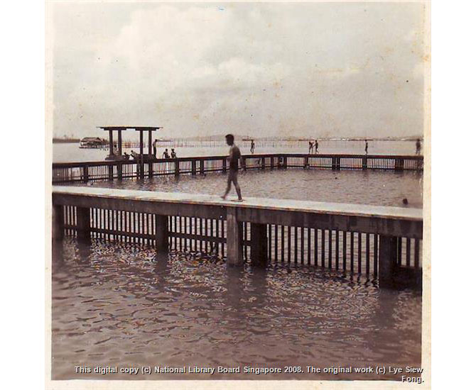 Katong swimming pool, 1950s