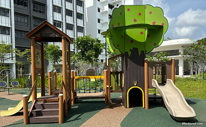 Canberra Vista Playground: Roller Slides & Fun On The Slopes 6 playground for the younger age group