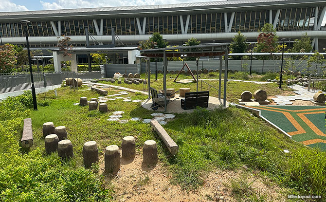 Canberra Vista Playground: Roller Slides & Fun On The Slopes 9 Nature Play Area