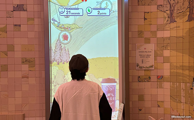CHAGEE Suntec City: First Family-Friendly Store In Singapore 3 digital screen