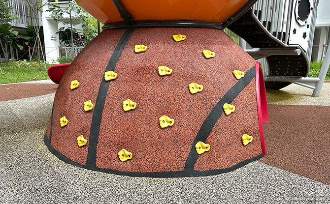 Climbing holds