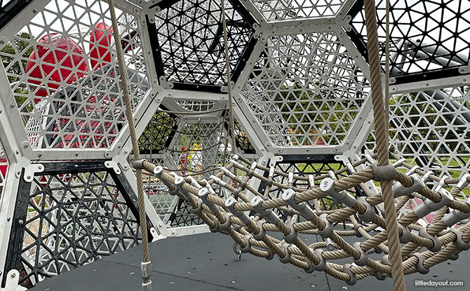 ball play structure