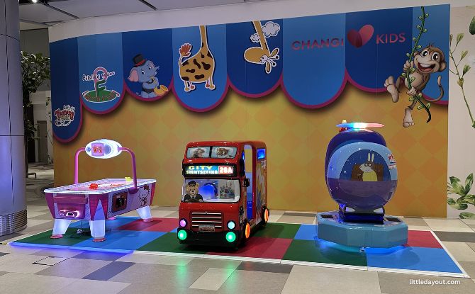 Changi Airport Playground & Play Spots For Kids In Public Areas (All 4 Terminals) 25 coin operated rides and machines on the Arrival Level of the Terminal 4 building