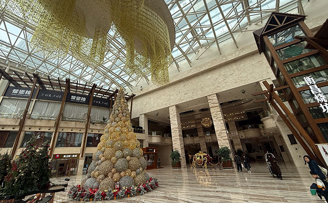 Chengdu Global Center: Discovering A Different Side Of Chengdu With 4 Indoor Playgrounds 2 Living Inside a Mega Complex