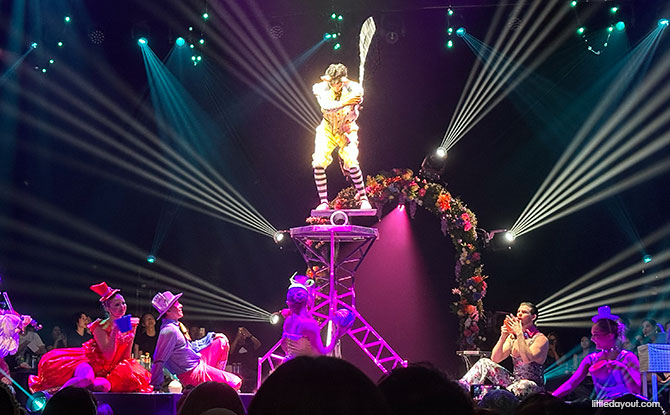 Cirque Alice is an entertaining show