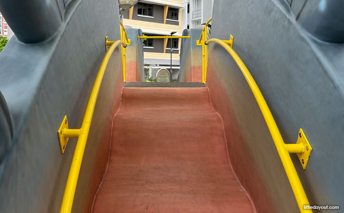 Costa Grove Playgrounds: Lobster Play, Mudskipper Slide & More 8 low rising steps