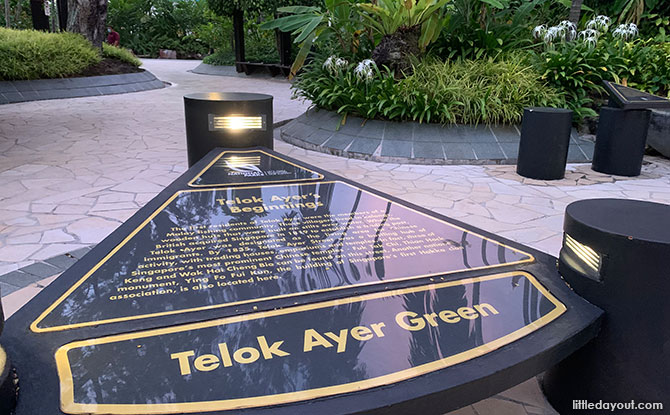 Sculptures at Telok Ayer Green