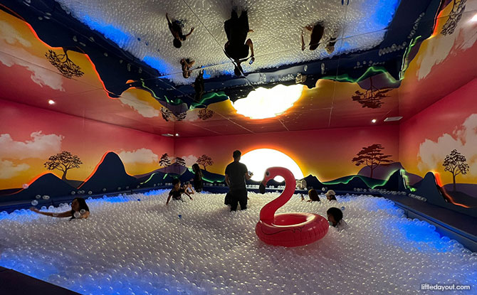 Dopamine Land: 9 Themed Rooms For A Dose Of Happiness 5 Sunset Lagoon