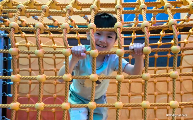 Dreamers @ Shaw JEM: Movie Theatre With Playground & Bean Bags Is A Dream Come True For Families 2 Playground cinema
