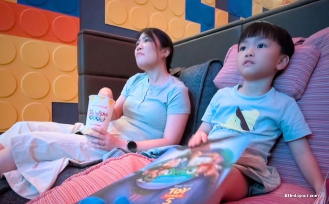 Dreamers @ Shaw JEM: Movie Theatre With Playground & Bean Bags Is A Dream Come True For Families 3 Family-Friendly, Comfy Bean Bag Seating
