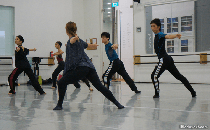 Little Day Outing to Singapore Dance Theatre: A Peek Behind the Scenes 9 The dancers were amazing, learning new moves almost immediately!