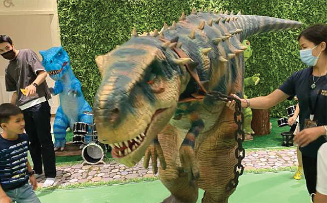 Jurassic Dinosaur Adventure Park Is Stomping Into Downtown East On X'mas Eve