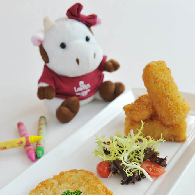 Kids Dine for Free Promotion At Lawrys During the September School Holidays 2018