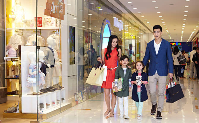 Visit the Ocean Terminal Deck in Hong Kong