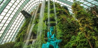 Taiwanese Artist Lee Kuang-Yu’s Thinker Sculpture Donated To Gardens By The Bay