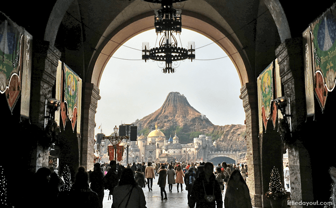 Mount Promethus, Tokyo DisneySea