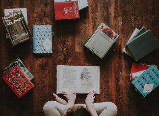 Bite-sized Parenting: Books for Under 5s – Start Building Your Child’s Library e-annie-spratt-493168-unsplash