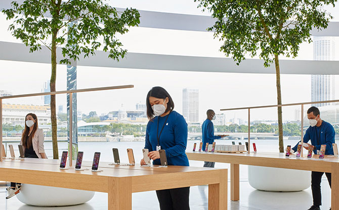 Apple Store at Marina Bay