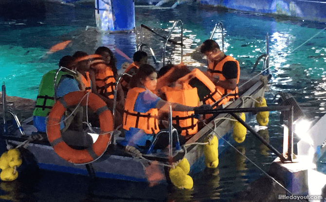 Glass-bottom Boat, SEA LIFE Bangkok Aquarium