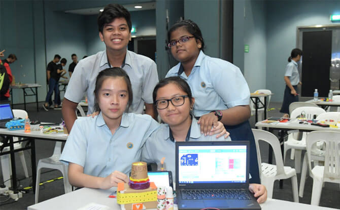 Caltex Fuel Your School – Tech Jam At Science Centre Singapore: Turning E-Waste Into Robots